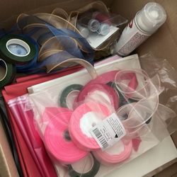 Floral arrangement supplies