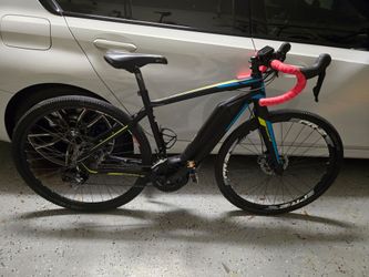 Giant Road Ebike 30mph