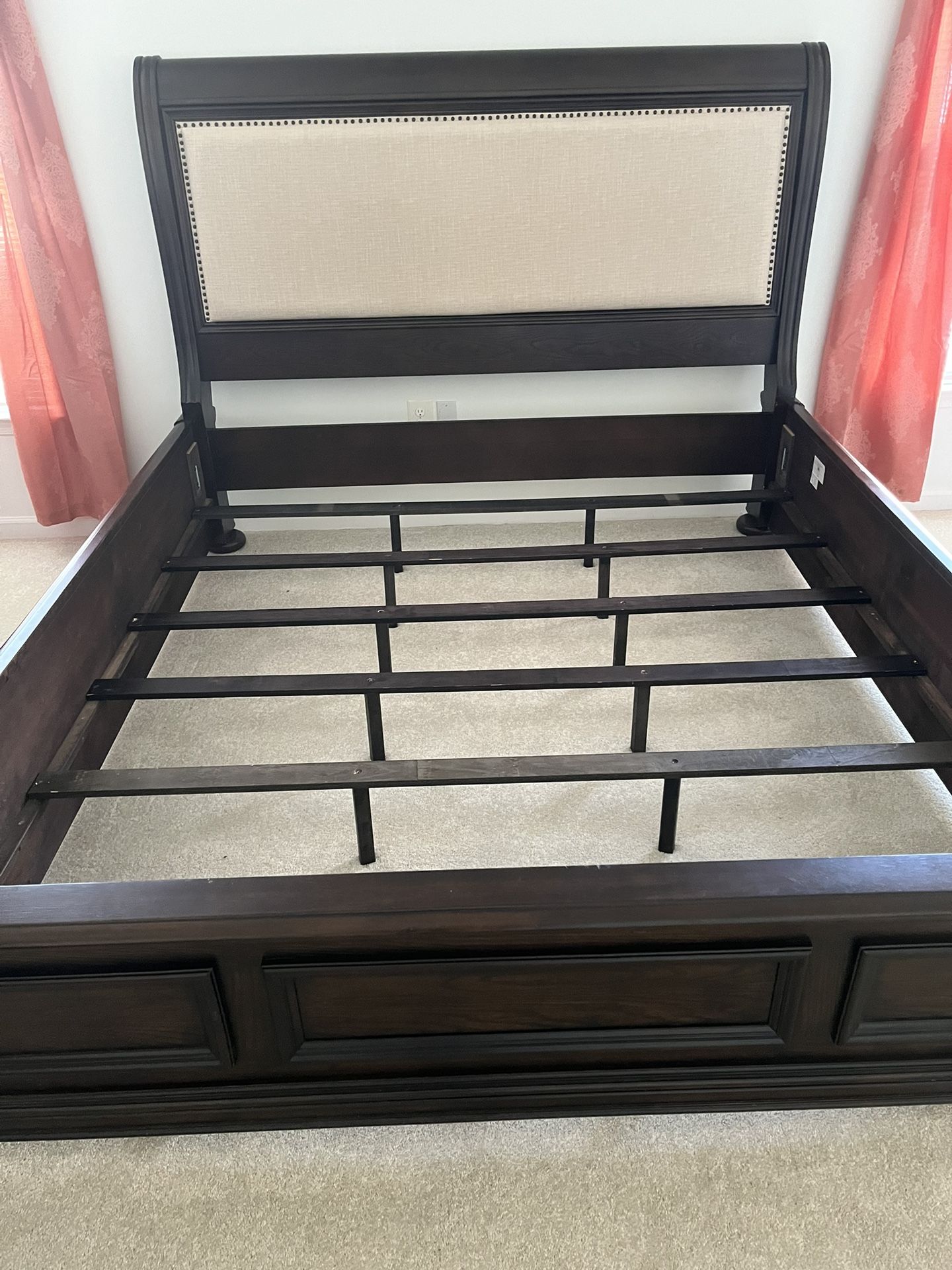 California King Bed Frame for Sale in Friendly, MD OfferUp