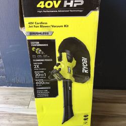 LEAF VACUUM/BLOWER RYOBI 40V BATTERY AND CHARGER INCLUDED 