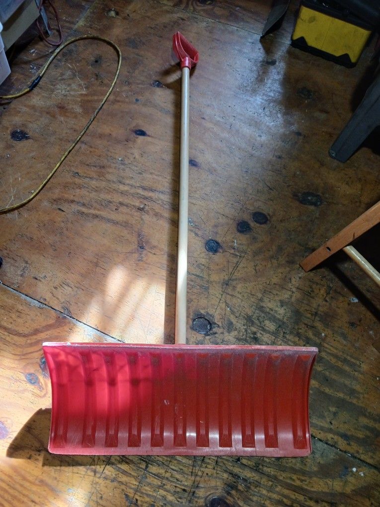 Snow SHOVEL