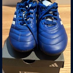 Soccer Cleats kids Size 3