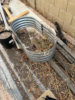 Garden container thing