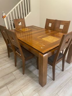 Wood Dining Table w/ 6 chairs - $100 OBO