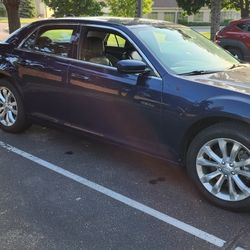 2017 Chrysler 300