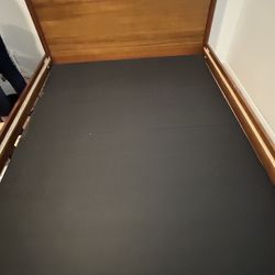 Queen Base Ajustable! With Control ,Make An Offer Not Free