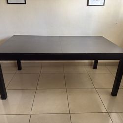 Expandable Dining Table for 6 to 10 