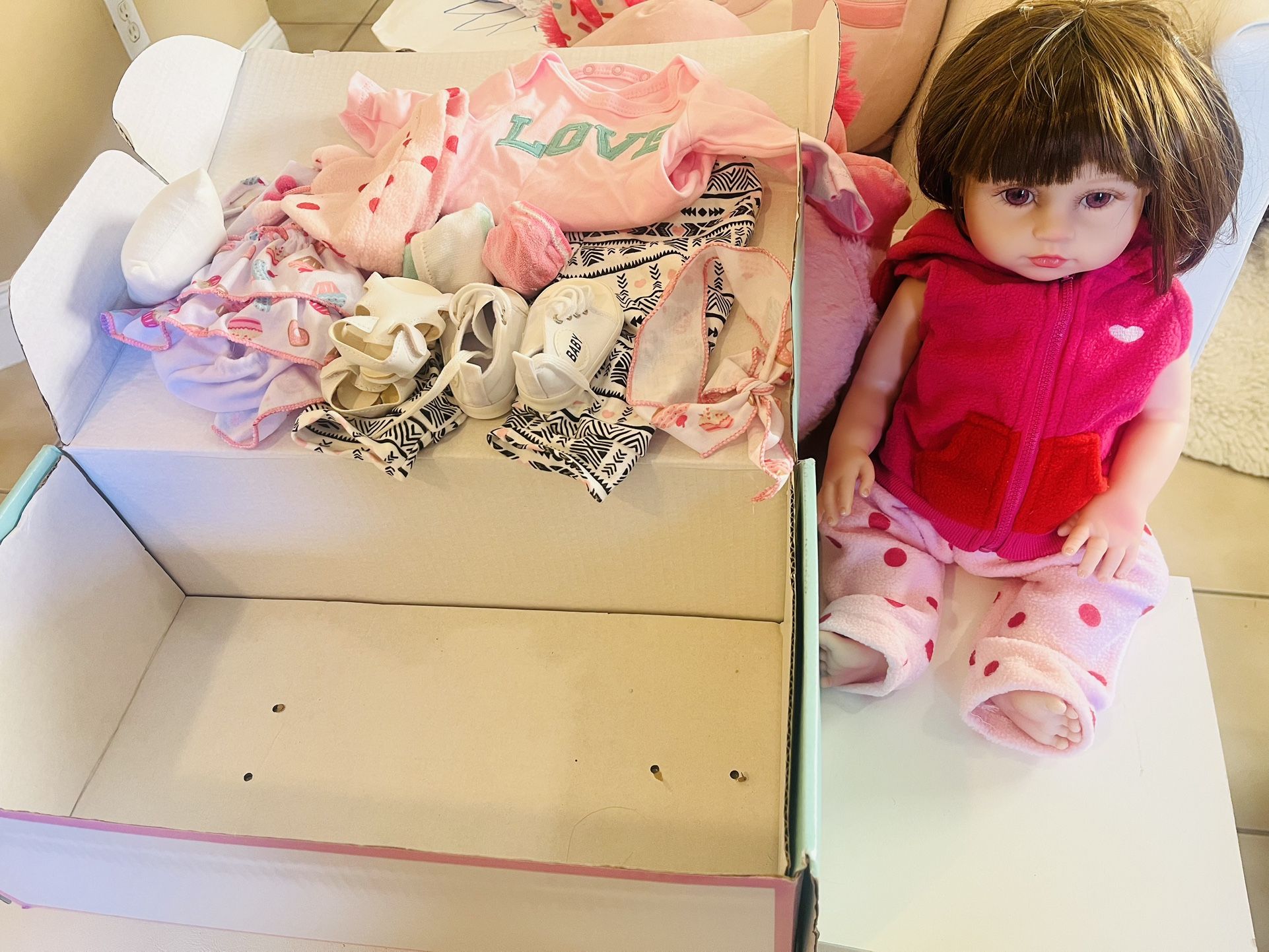 Milidool Realistic Doll With Clothes