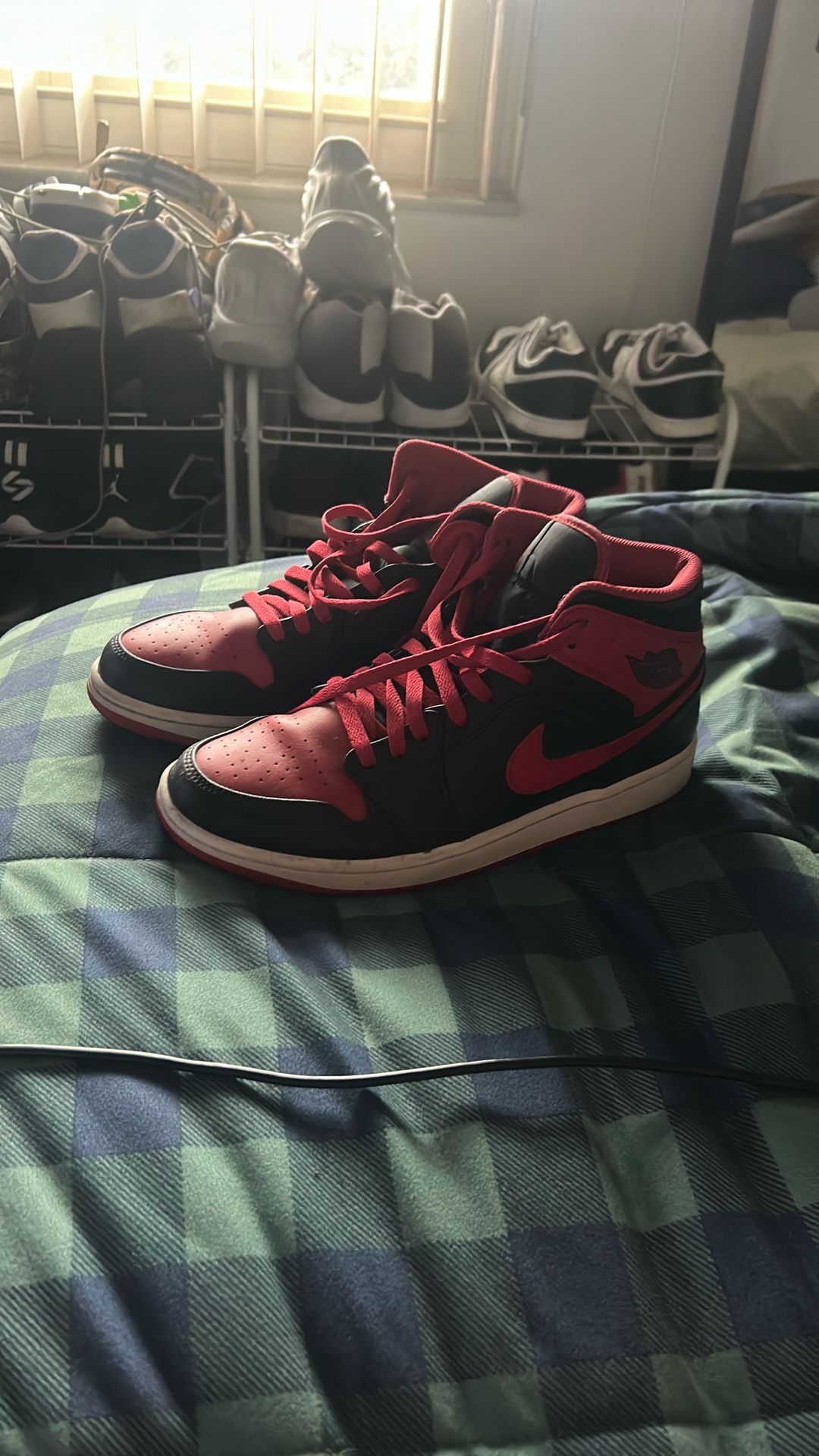 Air Jordan 1 Mid “Alternate Bred” (Size 10)