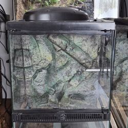 Terrarium zilla 12x12x15 plus