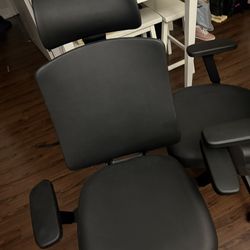 Branch Furniture Ergonomic Chair Pro