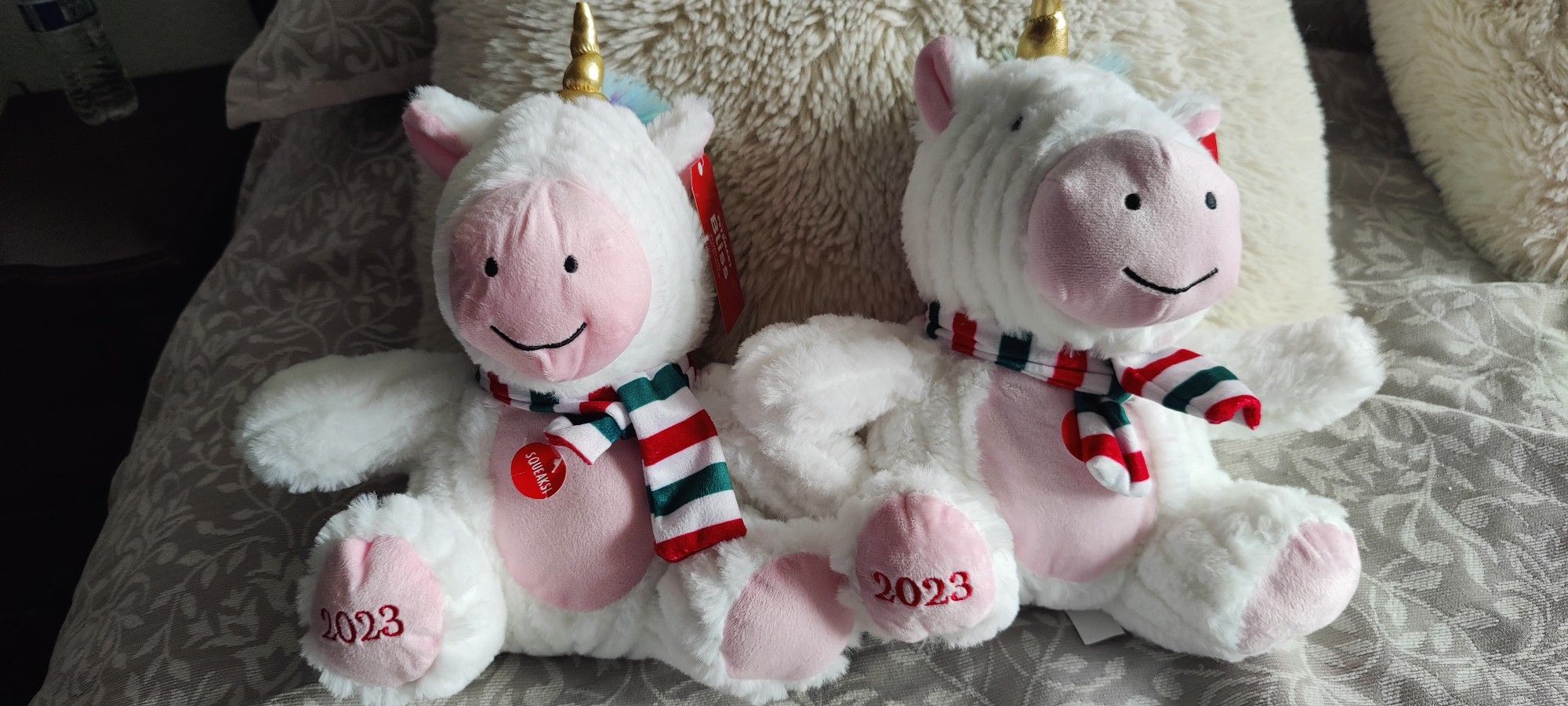 2 Identical Unicorn Toys