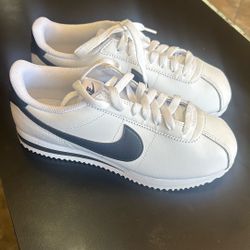 Nike Cortez
