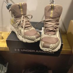 Under Armour Hiking Shoes 