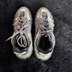 Balenciaga tracks