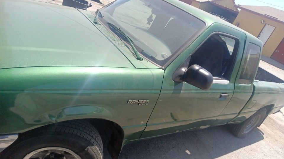 Ford Ranger 6 cilinders Clean Title
