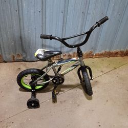 Huffy Rock it 12 inch kids bike READY TO RIDE NEEDS NOTHING