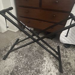 Piano Stand