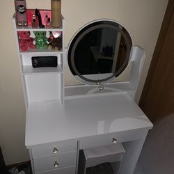 Make up vanity table for sale