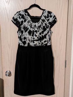 Black and White Abstract Print Sheath Dress
