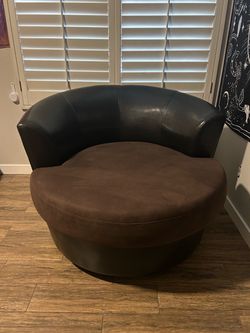Swivel chair