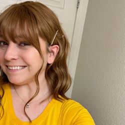 Brand New ✨ In Package Soft Stylish Chestnut Wig