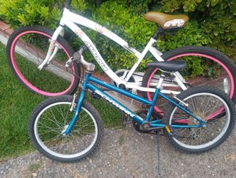 BEACH CRUISER WOMEN'S RIP CURL SURFER PINK RIMS & RARE SCHWINN 7  SPEED GEAR BIKE! only 140 each!! BETTA HURRY
