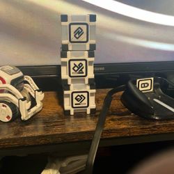 Cozmo 
