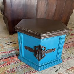 End Table / Furniture