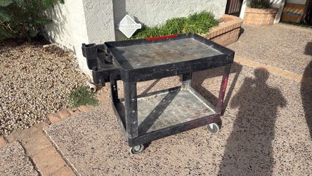 Rolling Cart Rubbermaid