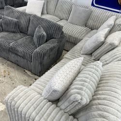 Cozy Stunning Nice Sectional! 