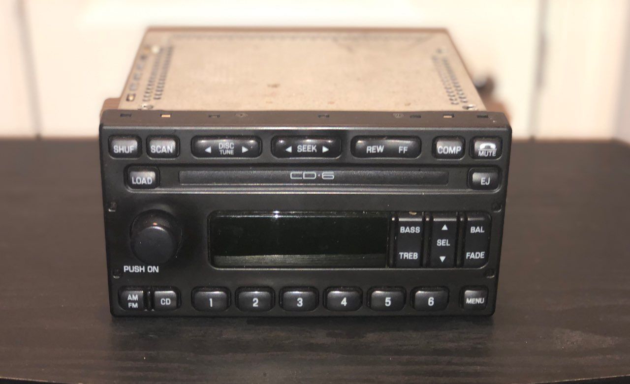 Ford 6 disc CD changer for Sale in Fort Lauderdale, FL - OfferUp