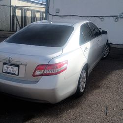 2011 Toyota Camry LE 