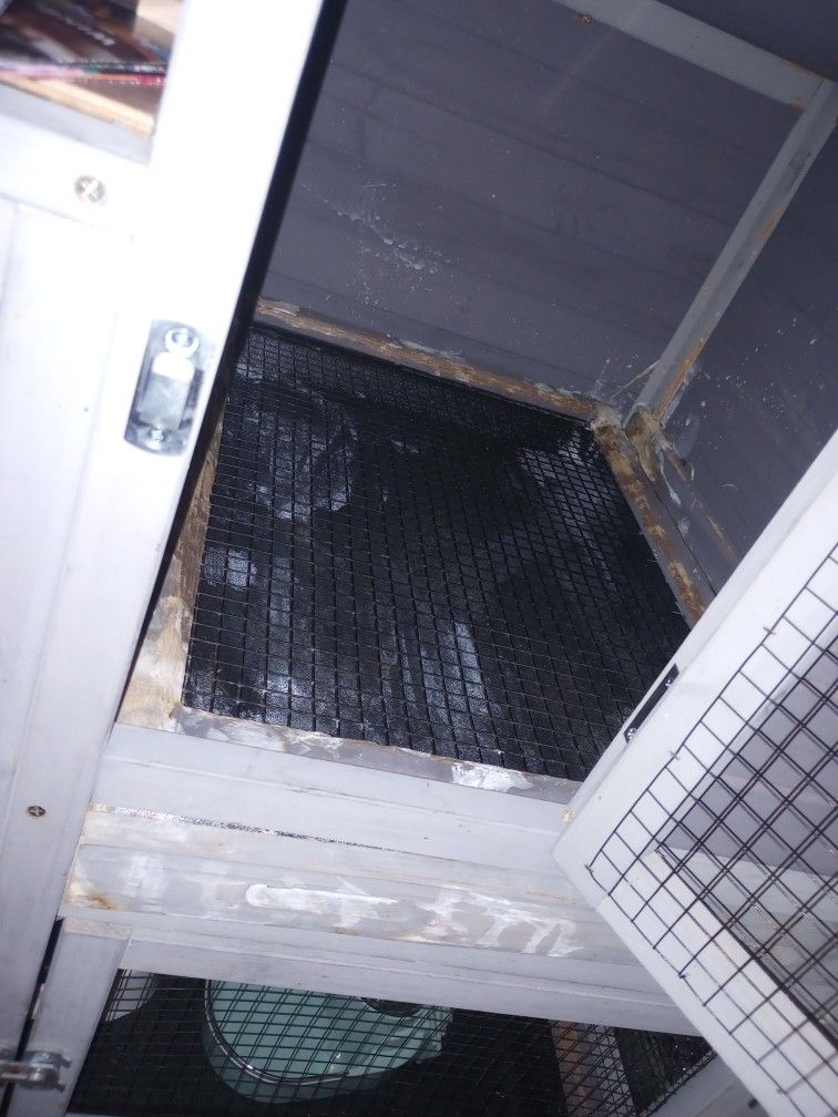 Aivituvin Rabbit Hutch