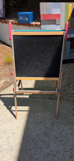 Kids Wooden Double-Sided Art Easel