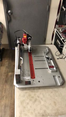 1003 Skil 3601 4-3/8”  Corded Electric Flooring Saw *missing vice*  576423