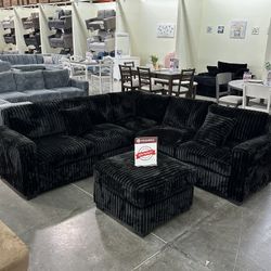 Corduroy Sectional.  4 Pc Sectional Color Black New In A Box     ✨. Juego De Sofas Nuevos En Caja Color Negro 