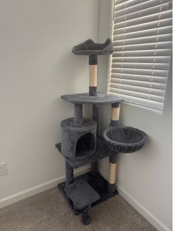 Tree house for cat
