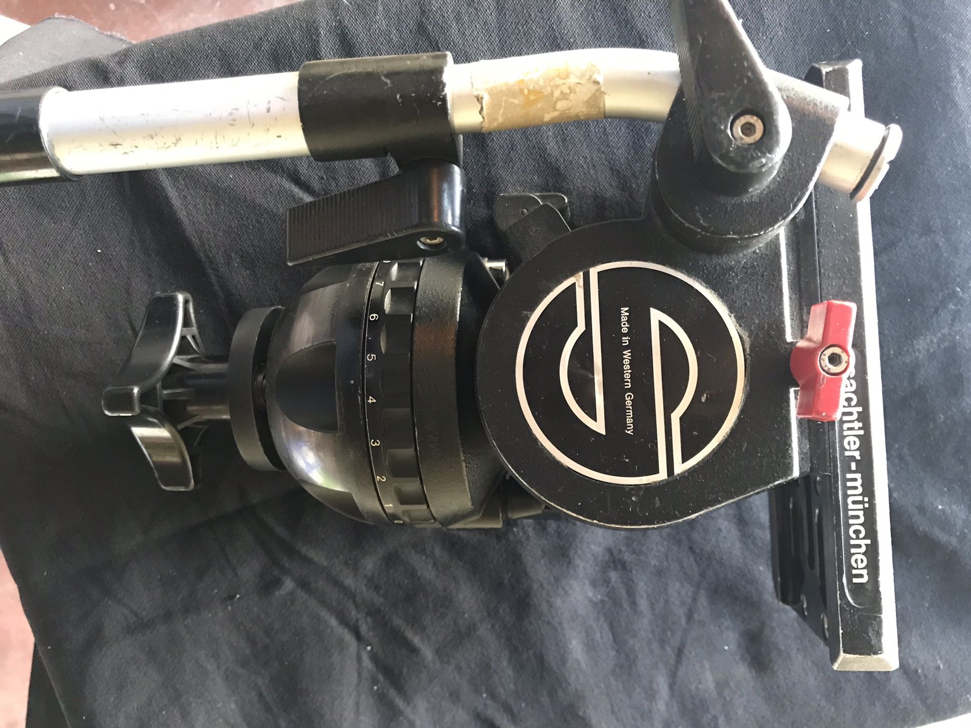 Sachtler Video 18 Tripod fluid head
