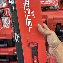 Milwaukee M12 Oscillating Multi Tool