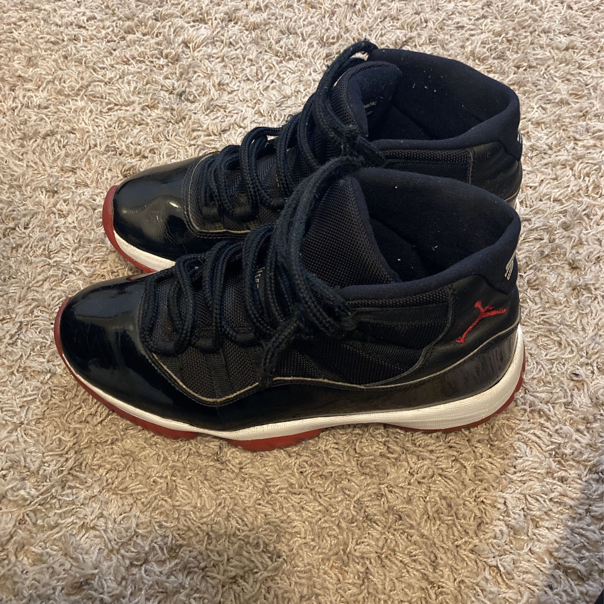 Jordan 11 Breds Size 8