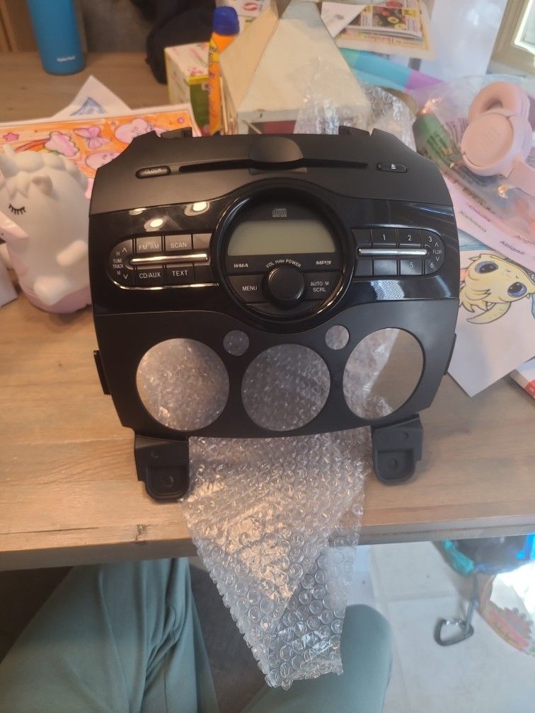Mazda 2 2012 Stereo Unit and Frame