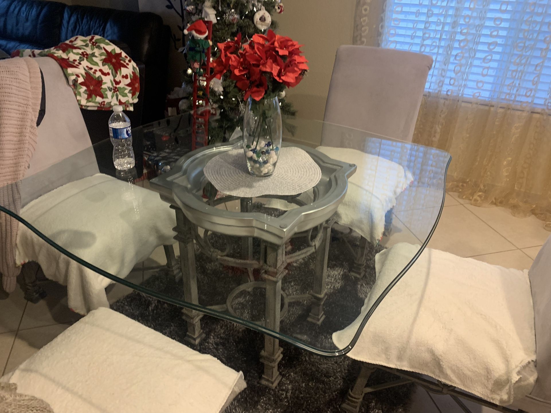 Dining Table and 4 Chairs