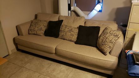 COUCH