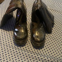 Women Boots Size 6
