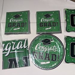 graduation cutlery party favors banners napkins plate green forks cups table school montwood high School Middle School 