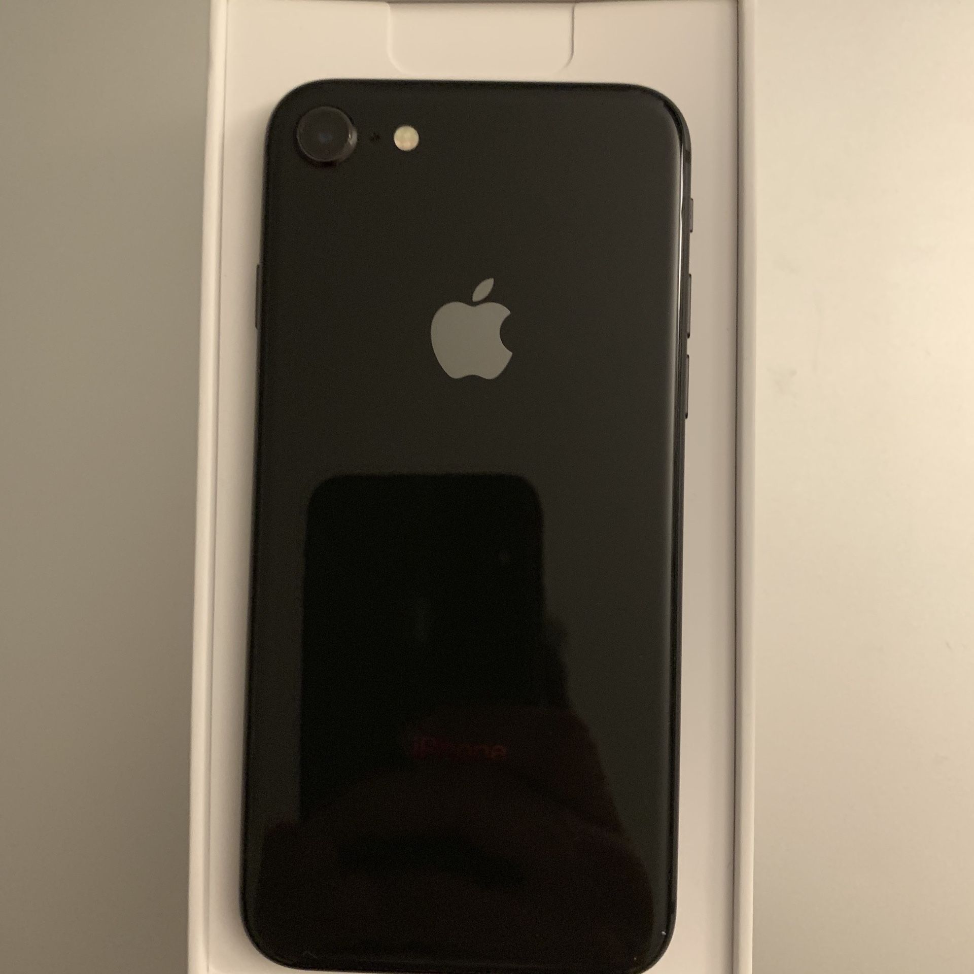 Iphone 8 ANY CARRIER 64GB