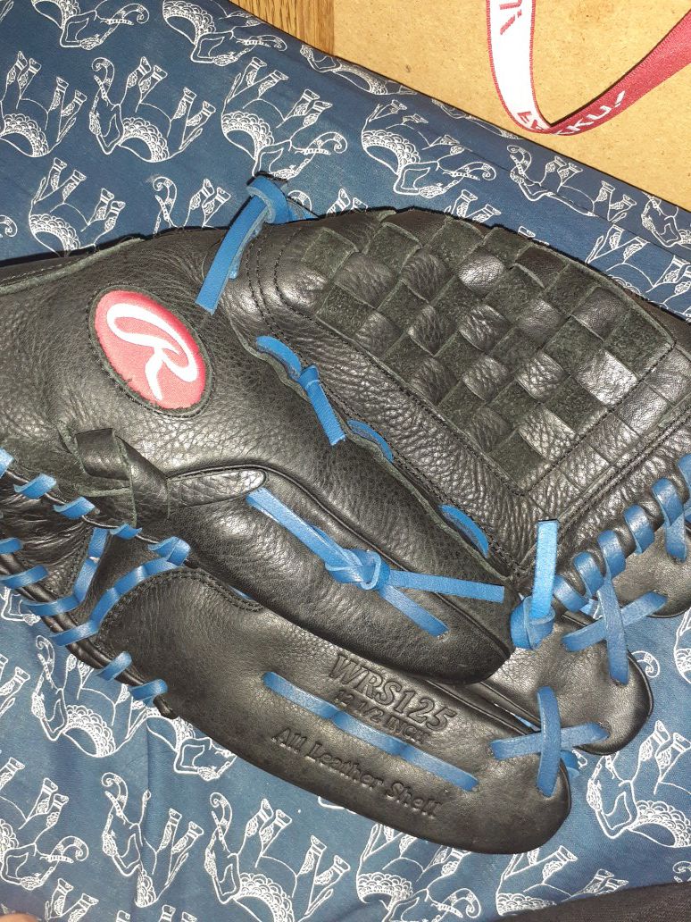 Baseball glove left hand brand new I used once and that was size medium I want 60 dollars for it or we can trade or negotiate
