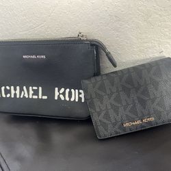 Micheal Kors Wallet And Wrist Purse