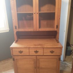 Vintage Solid Maple Hutch/Cabinet